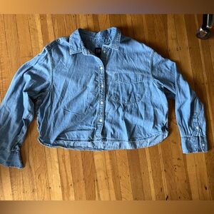 GAP long sleeve cropped denim light wash L baggy y2k coastal cowgirl jean shirt